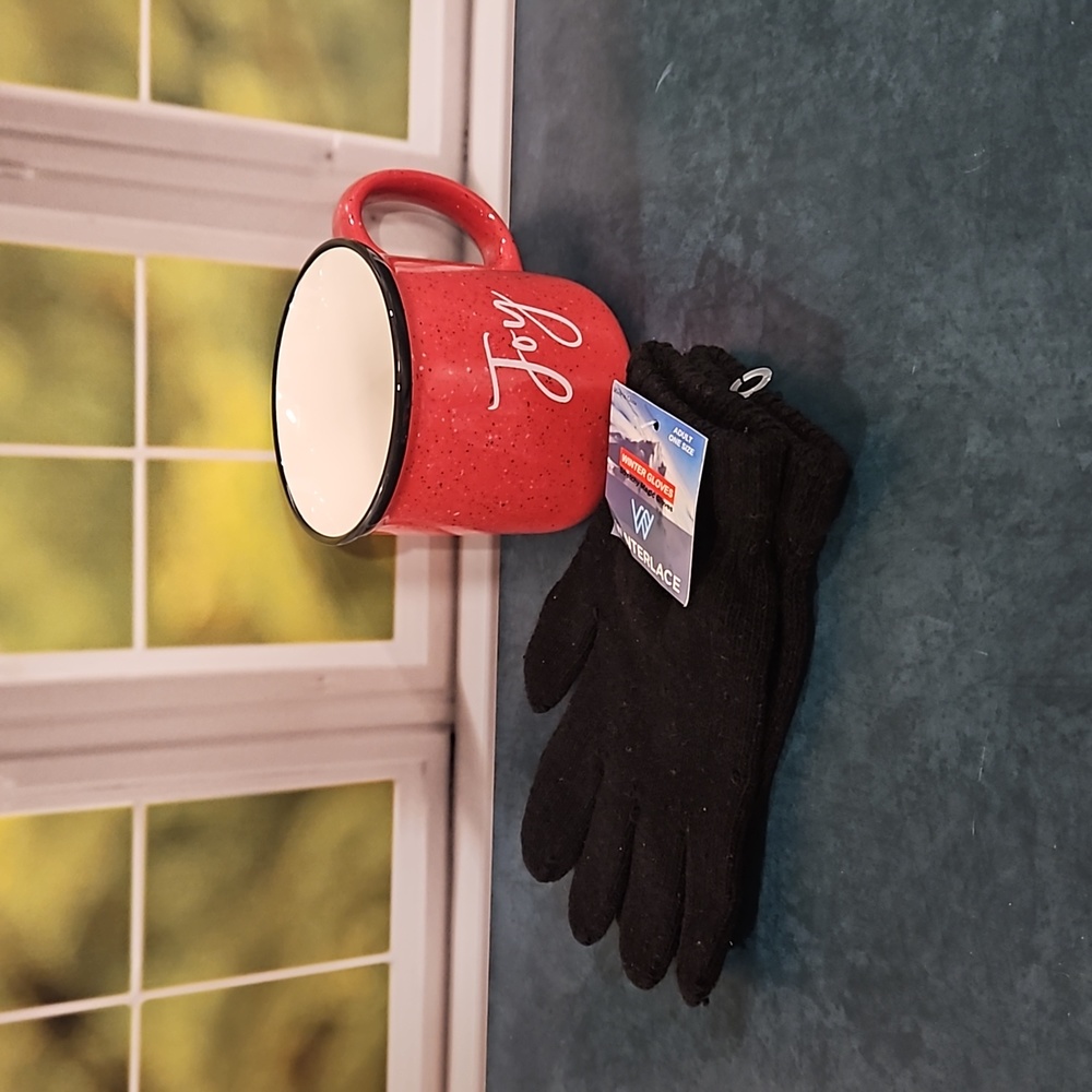 Seasonal Christmas gift set 'JOY' mug and NWT black water gloves